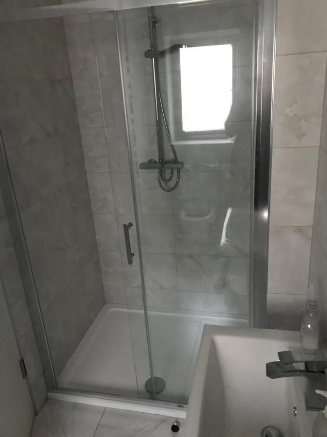 1 Luxurious Room In Family Home Killarney Ngoại thất bức ảnh